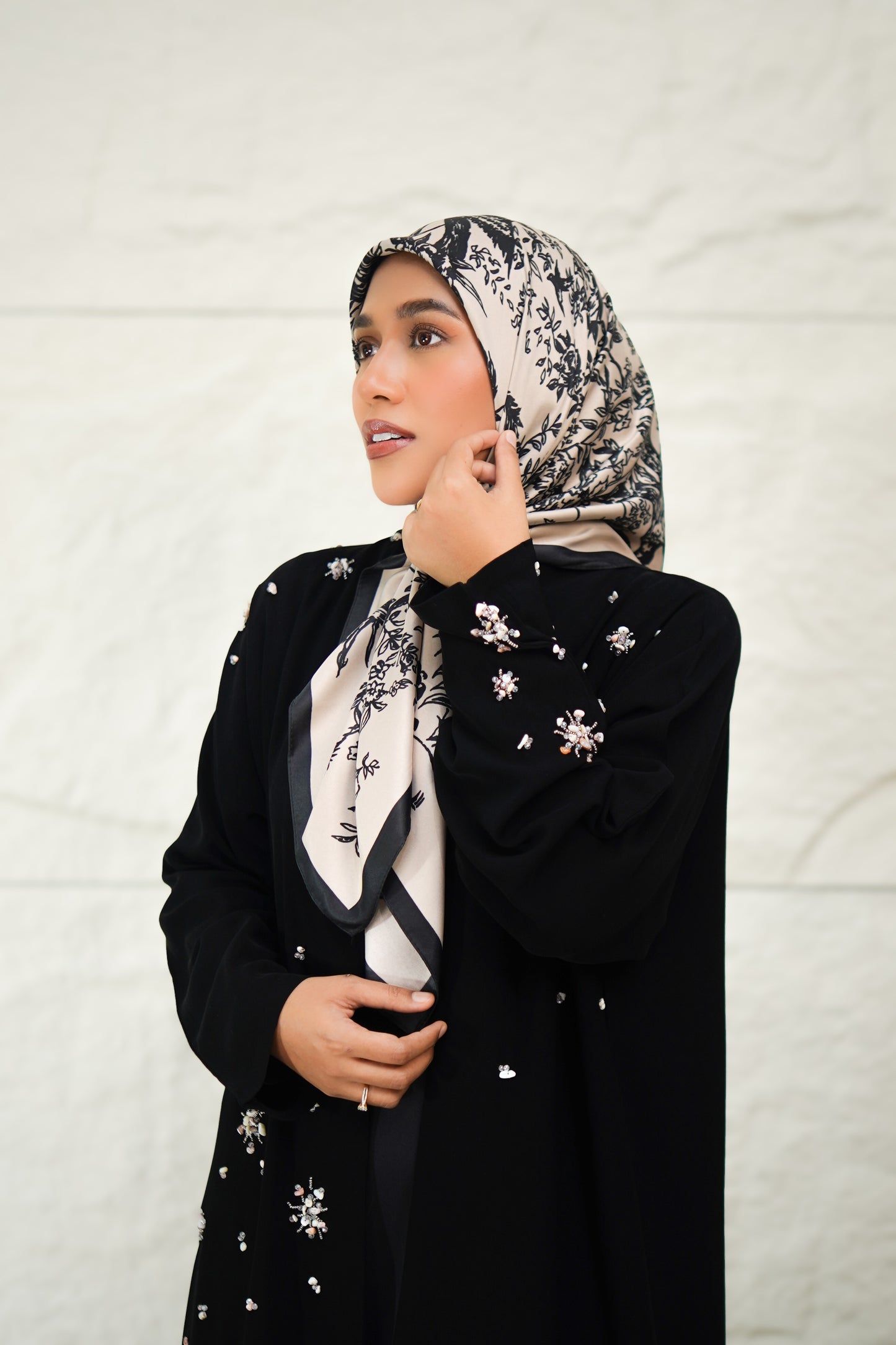 FM Reverie Scarf: Seconds to Dusk