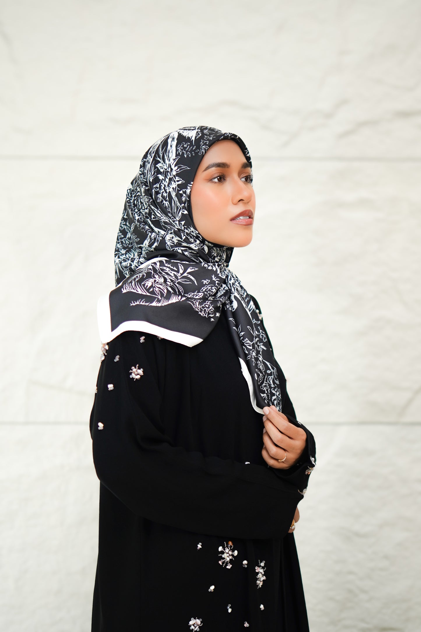 FM Reverie Scarf: Midnight Frolick