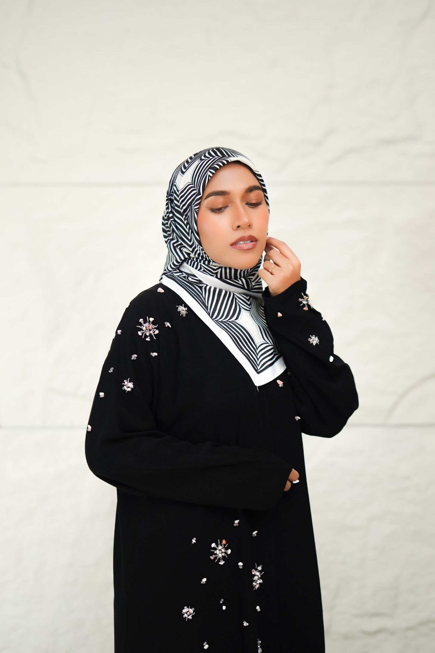 FM Reverie Scarf: Kaleidoscopic Vision