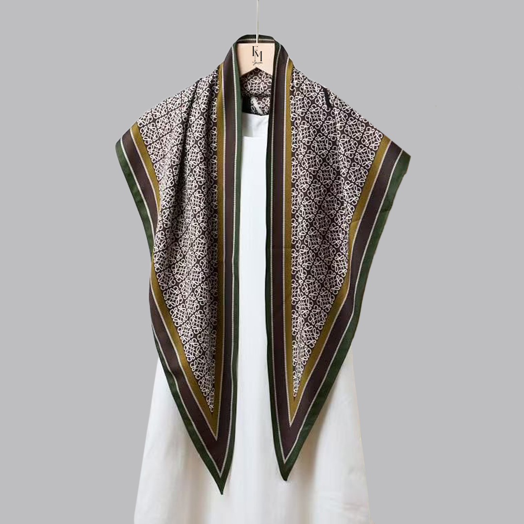 Reverie Tri Scarf: Brown Arabesque