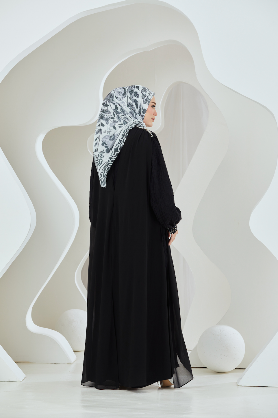 Blossom Mandala Elegance Scarf in Cotton Voile - Black