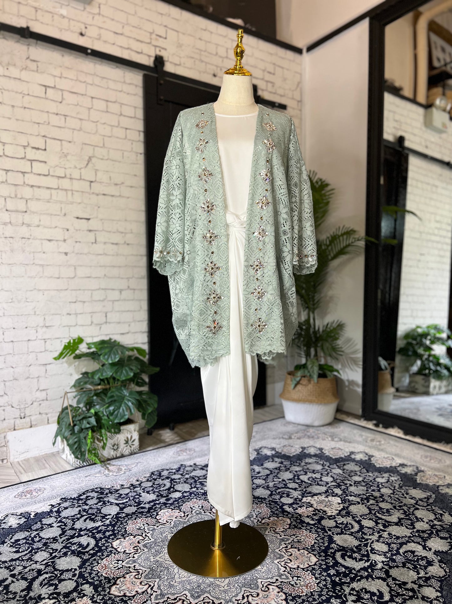 Crocheted Lace Cardigan (Mint)